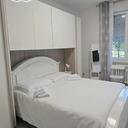 Apartament Orchidea Di Tatiana Bolonia
